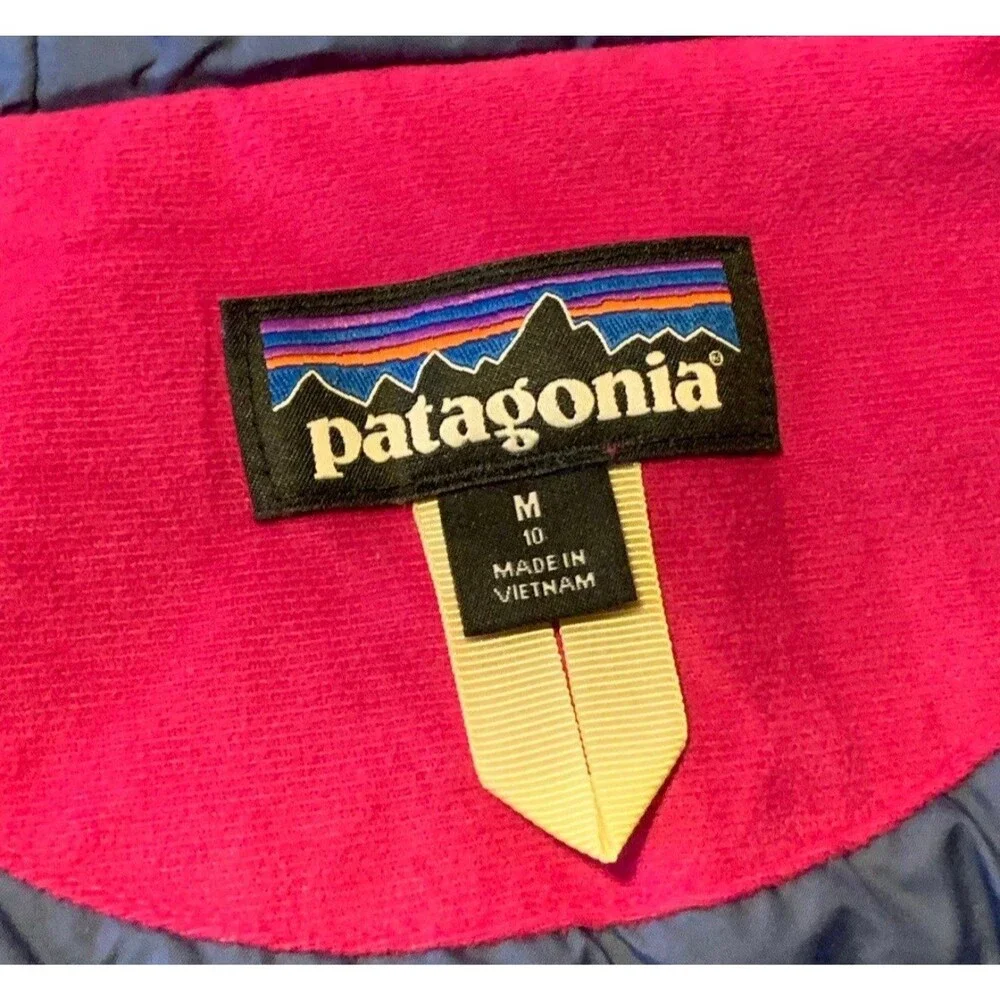 Patagonia Girls Pink Blue Hooded Jacket Girls M (10) The Zipper Doesn’t Work